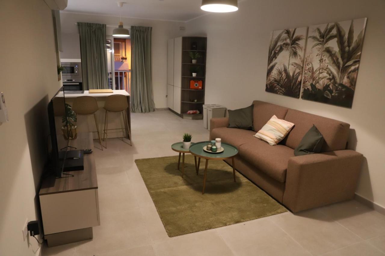 Lovely Holiday Home Next To Bus Terminus St. Paul's Bay Luaran gambar